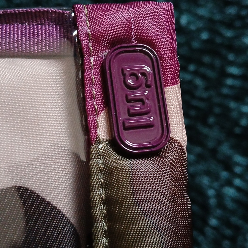 Lug Pouch - Picture 7 of 7